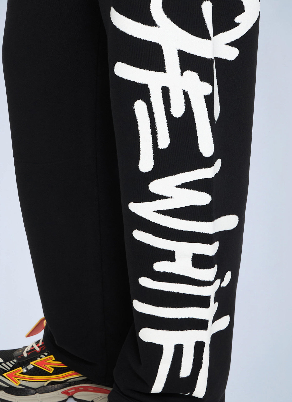 Off-White Men Spray Logo Sweatpant OFF-WHITE