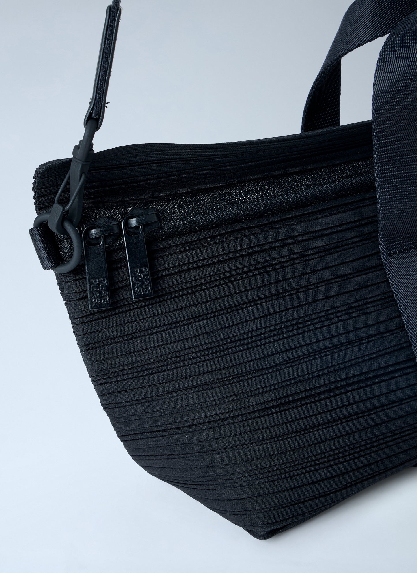 Pleats Please Issey Miyake Women Pleated Crossbody Bag PLEATS PLEASE ISSEY MIYAKE