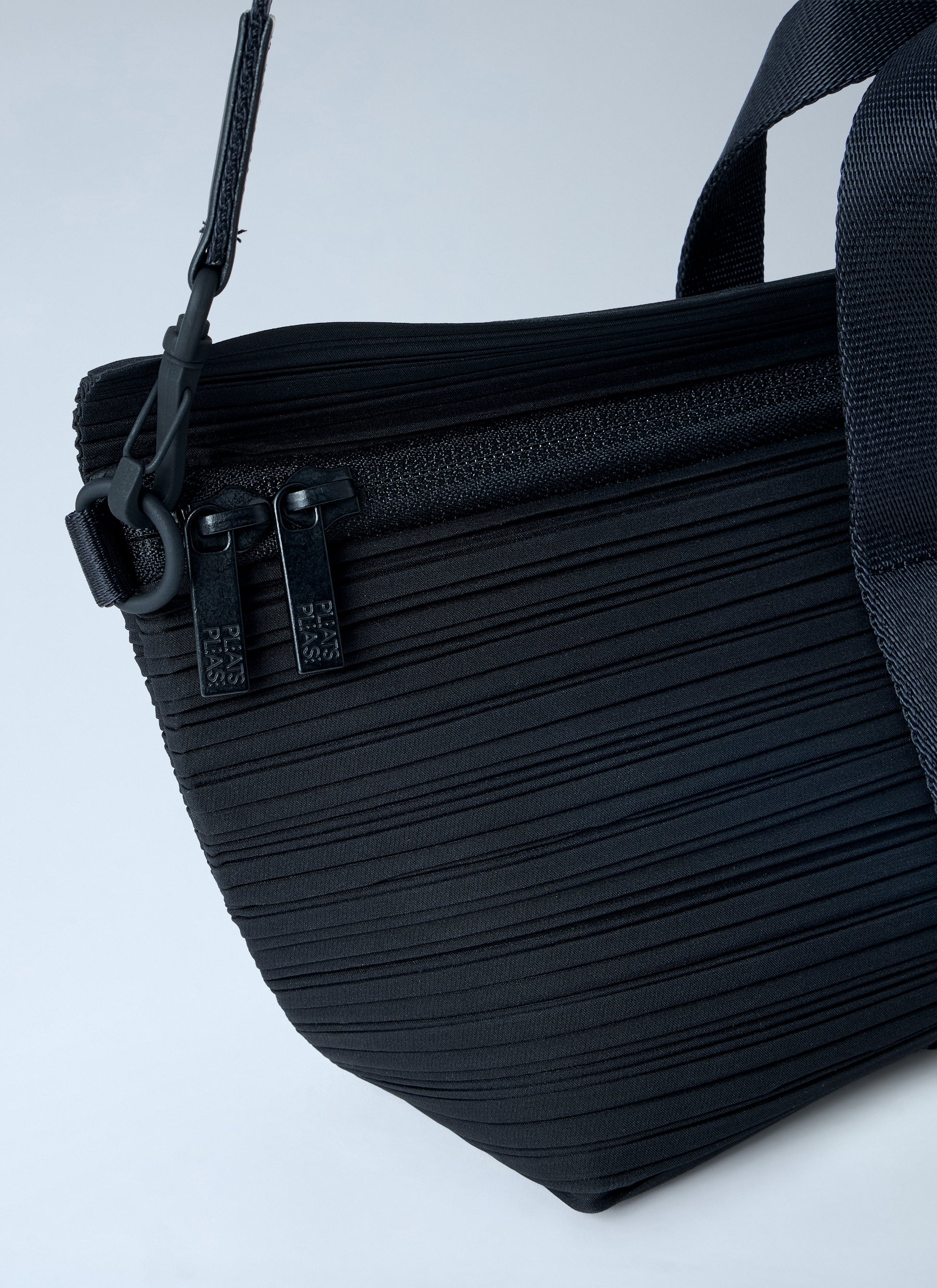 Pleats Please Issey Miyake Women Pleated Crossbody Bag PLEATS PLEASE ISSEY MIYAKE