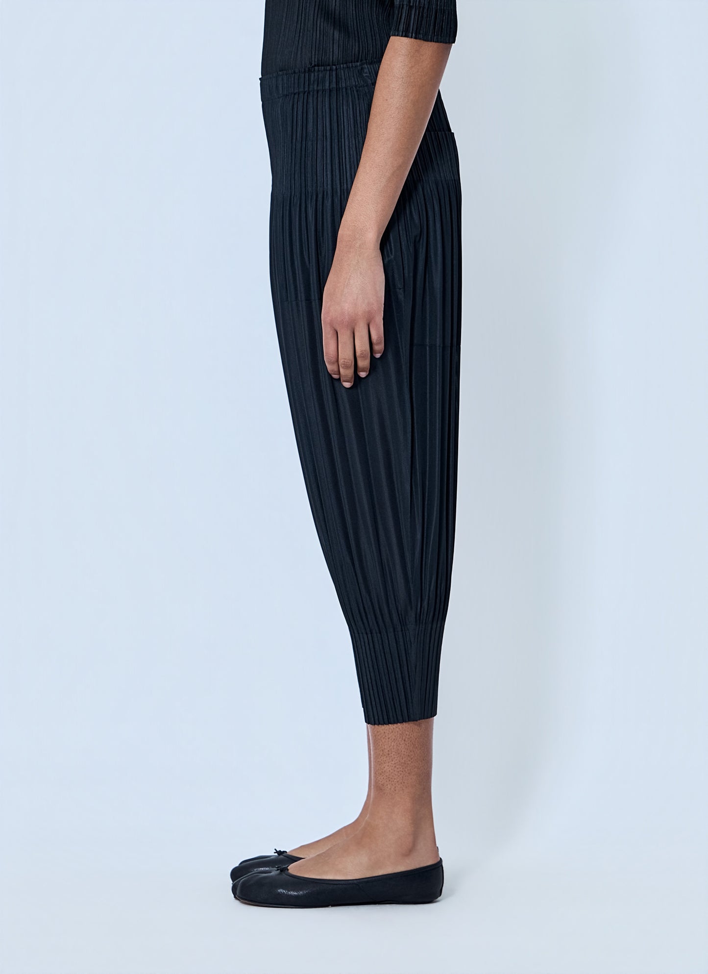 Pleats Please Issey Miyake Women Pleated Cropped Trousers PLEATS PLEASE ISSEY MIYAKE