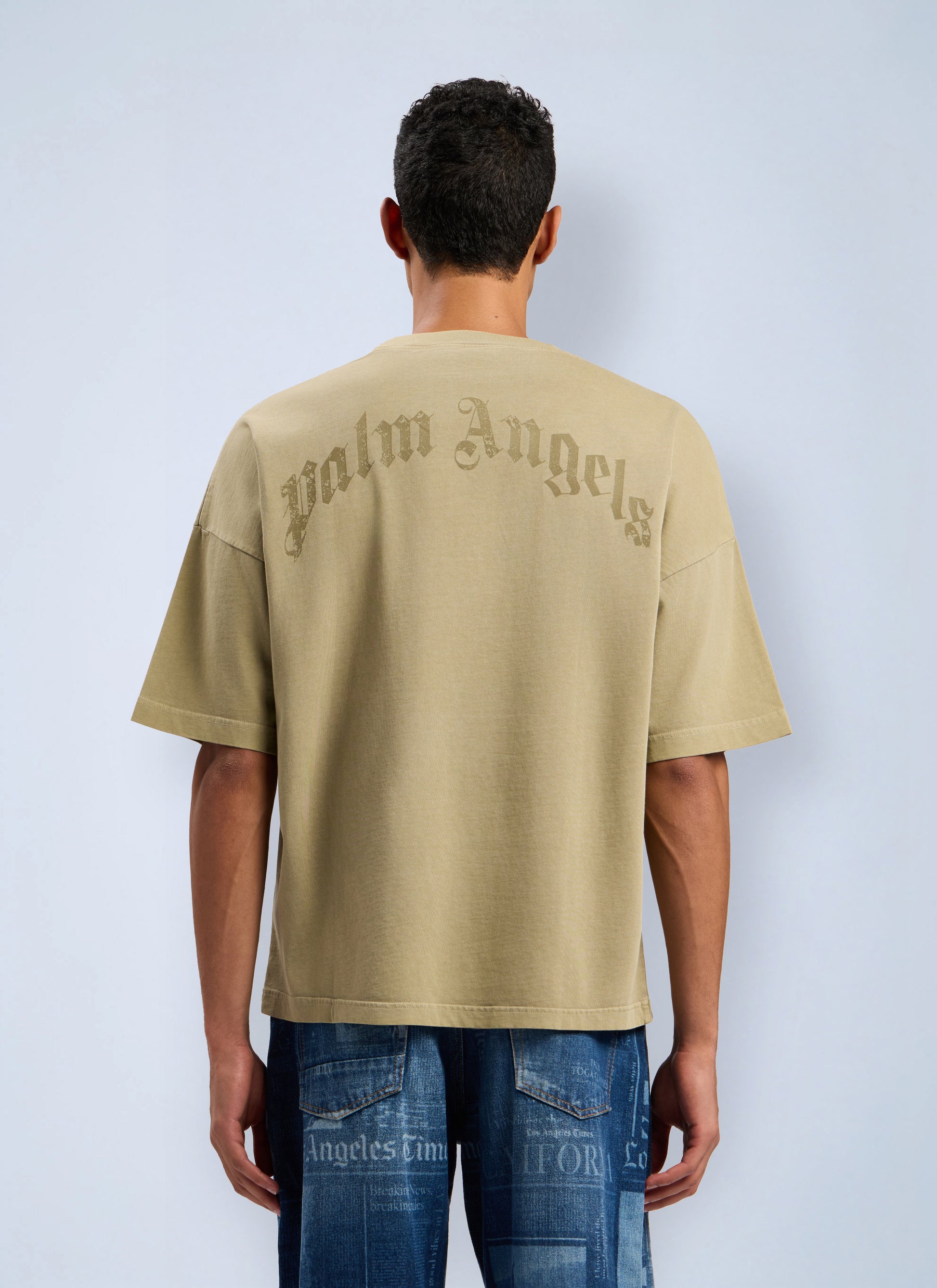 Palm Angels Men Curved Logo Loose Collar T-Shirt PALM ANGELS