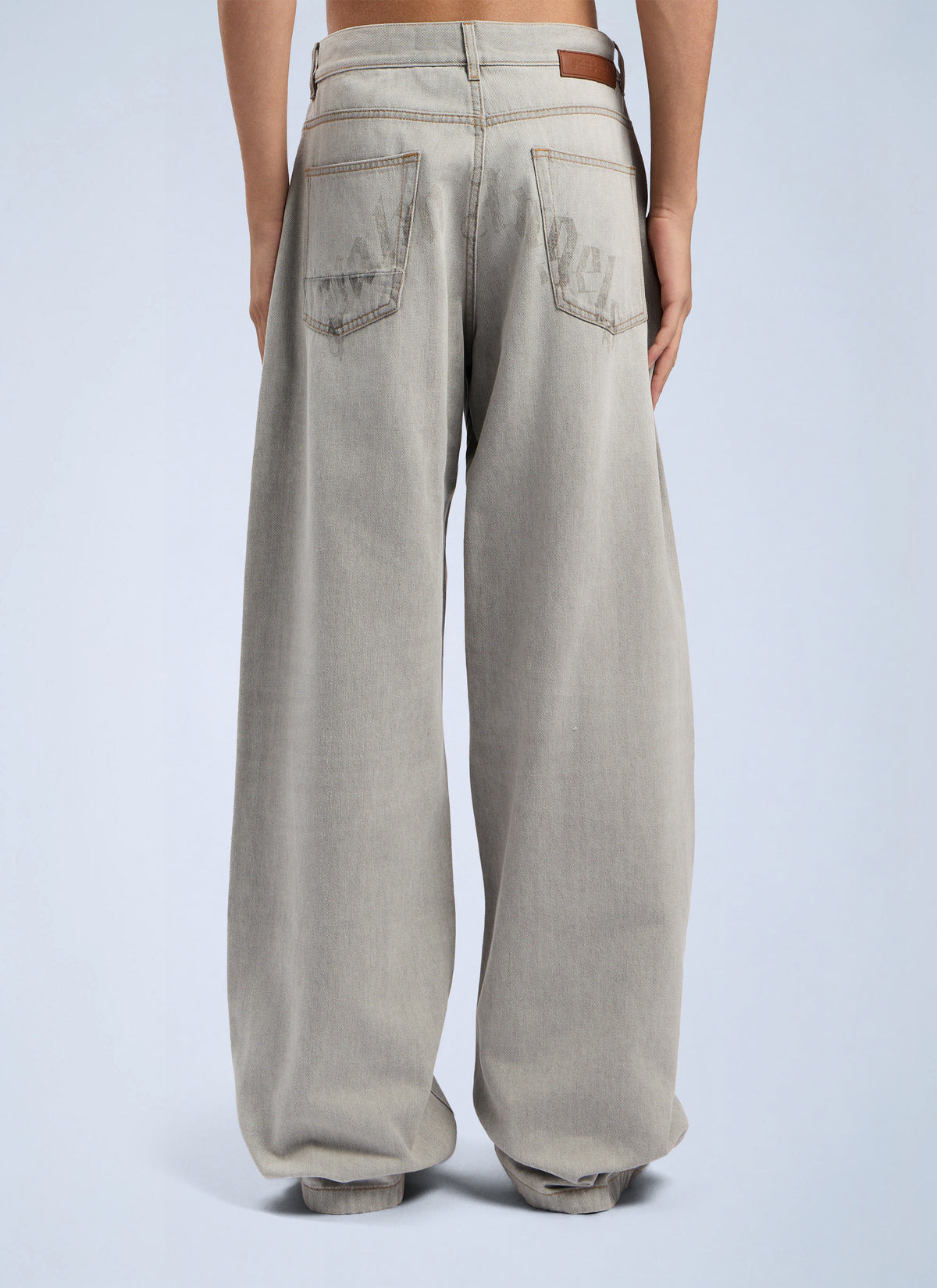 Palm Angels Men Curved Logo Loose Denim Pants PALM ANGELS