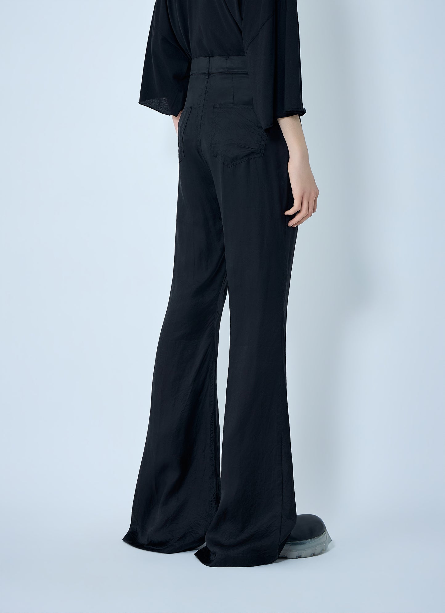 Rick Owens Men Flared Trousers In Smooth Weave RICK OWENS