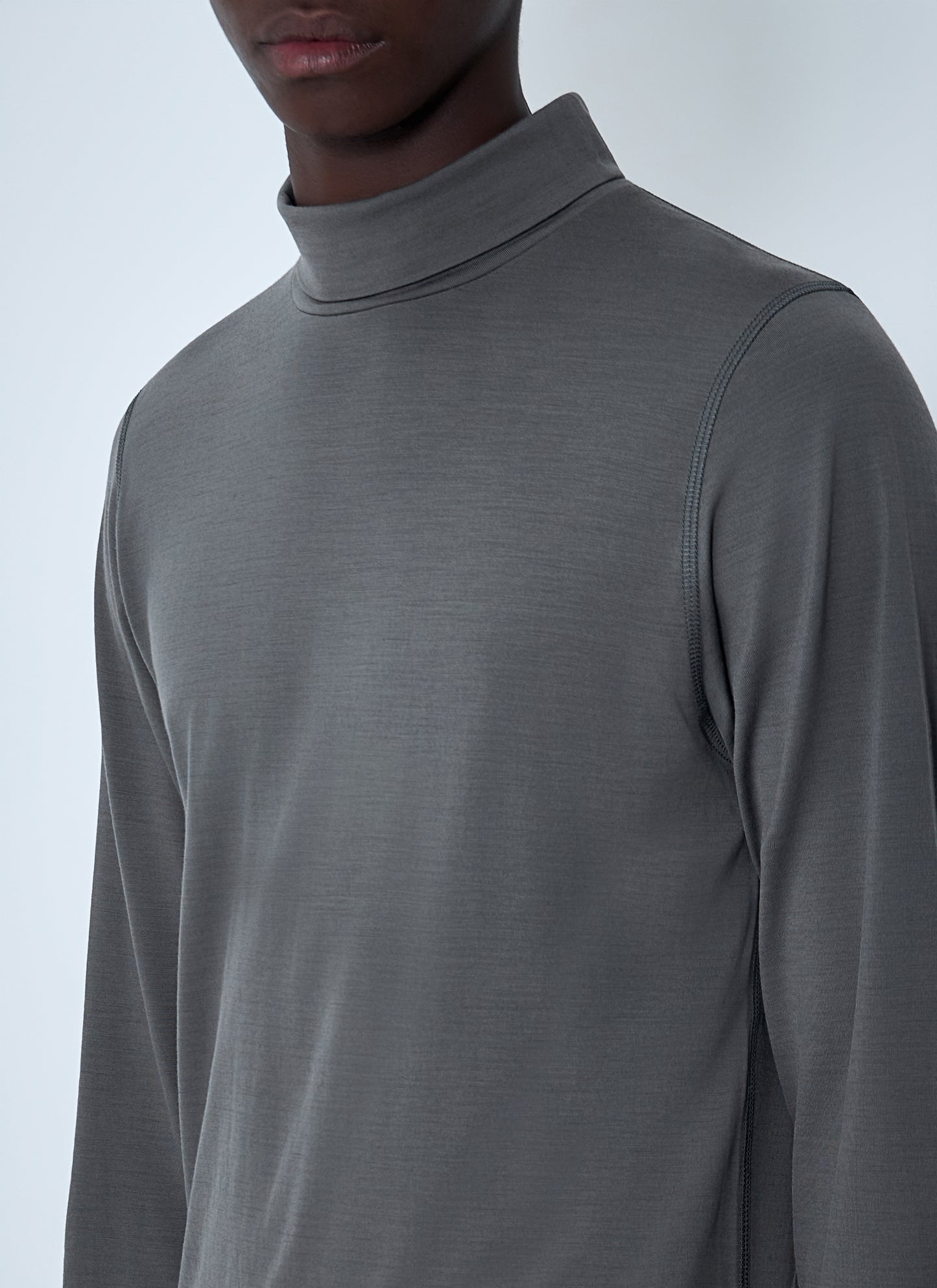 Rier Men Wool Turtleneck Sweater RIER