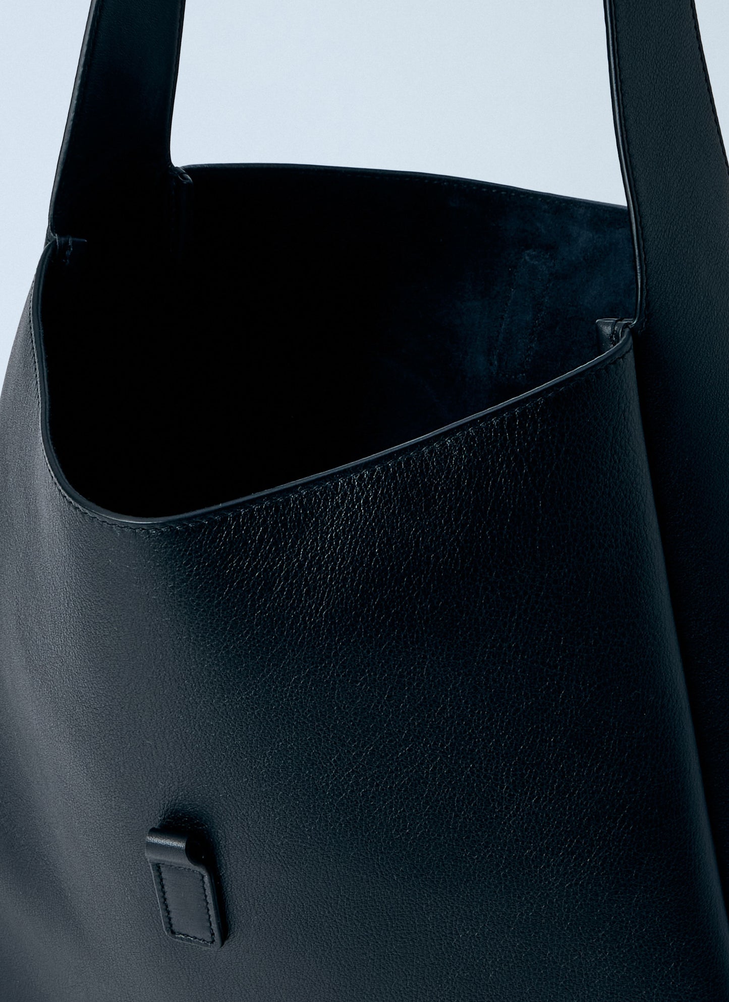 Saint Laurent Women Le 5 À 7 Supple Large Shoulder Bag SAINT LAURENT