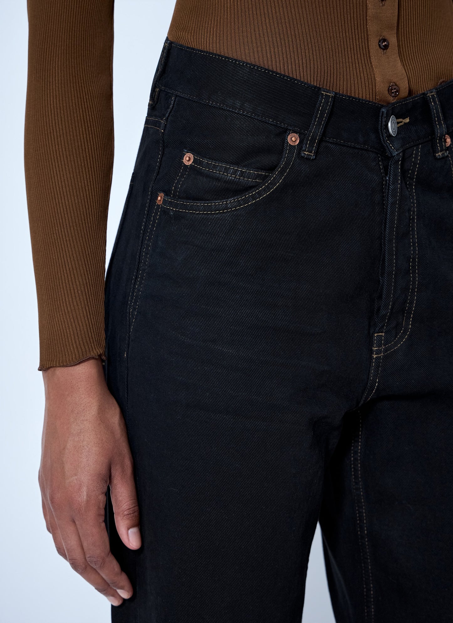 Saint Laurent Women V-Waist Long Baggy Jeans SAINT LAURENT