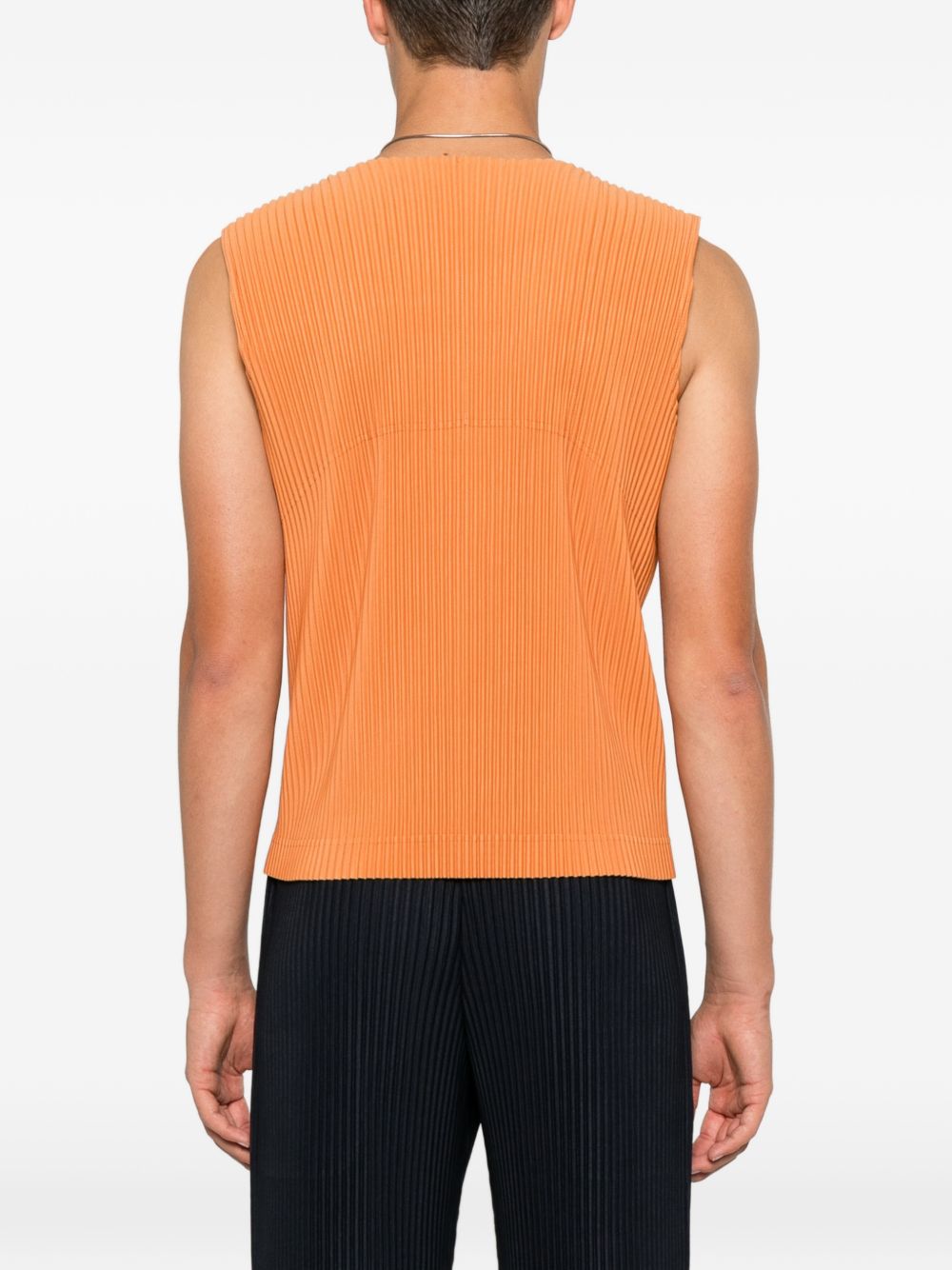 Homme Plisse' Issey Miyake Men Pleated V-Necked Vest HOMME PLISSE ISSEY MIYAKE