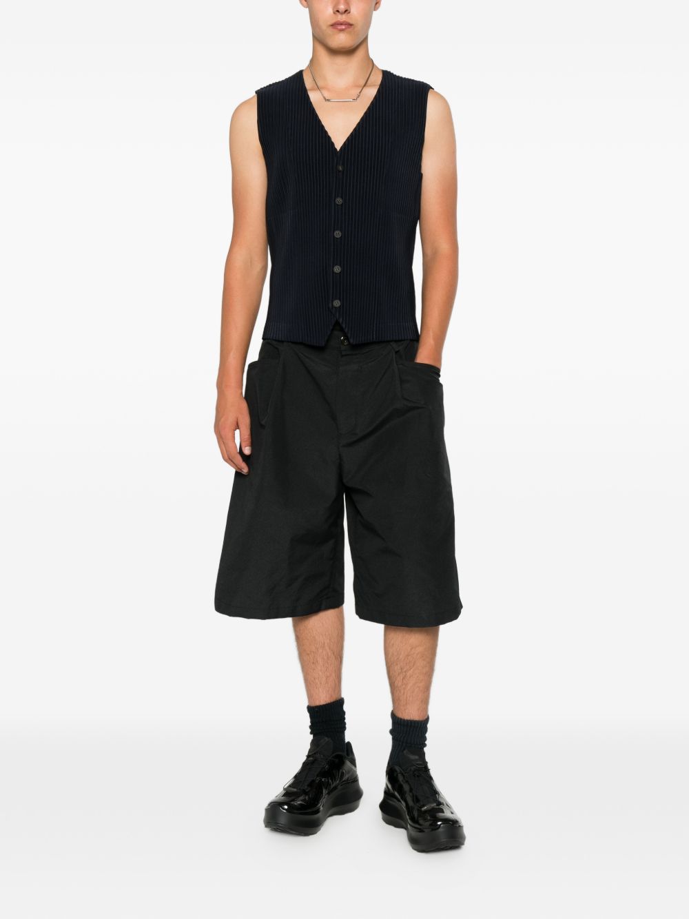Homme Plisse' Issey Miyake Men Pleated V-Necked Vest HOMME PLISSE ISSEY MIYAKE
