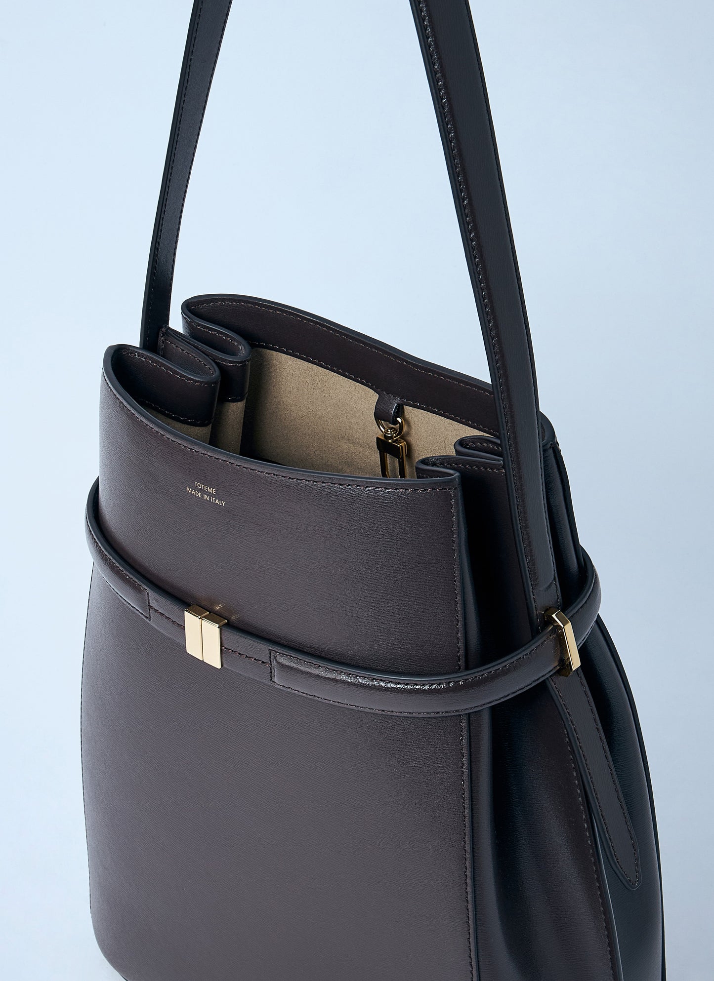 Toteme Women Belted Leather Bucket Bag TOTEME
