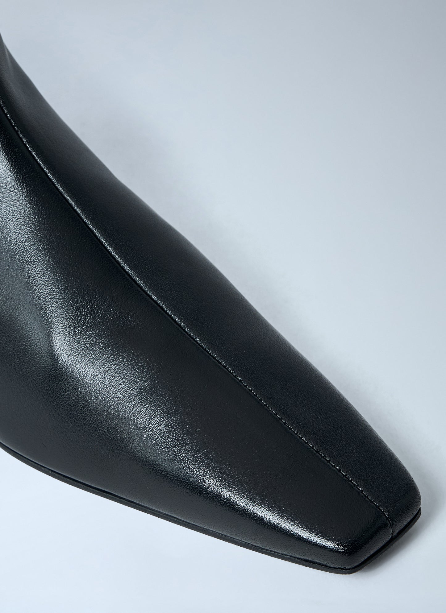 Toteme Women Zipped Leather Chelsea Boots TOTEME