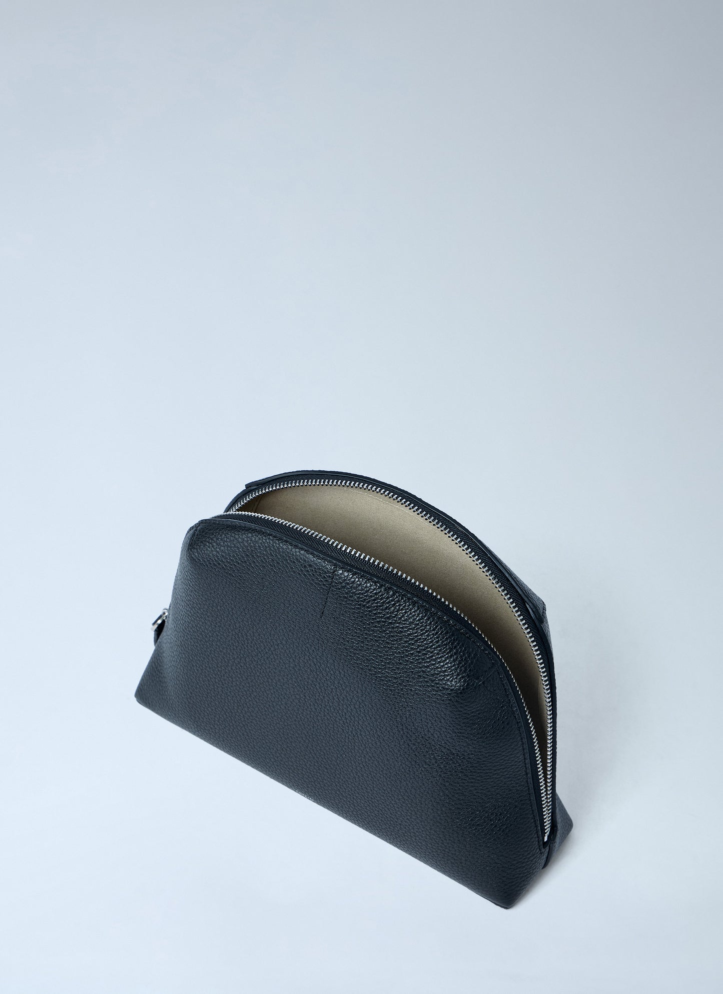 Toteme Women Leather Day Pouch TOTEME
