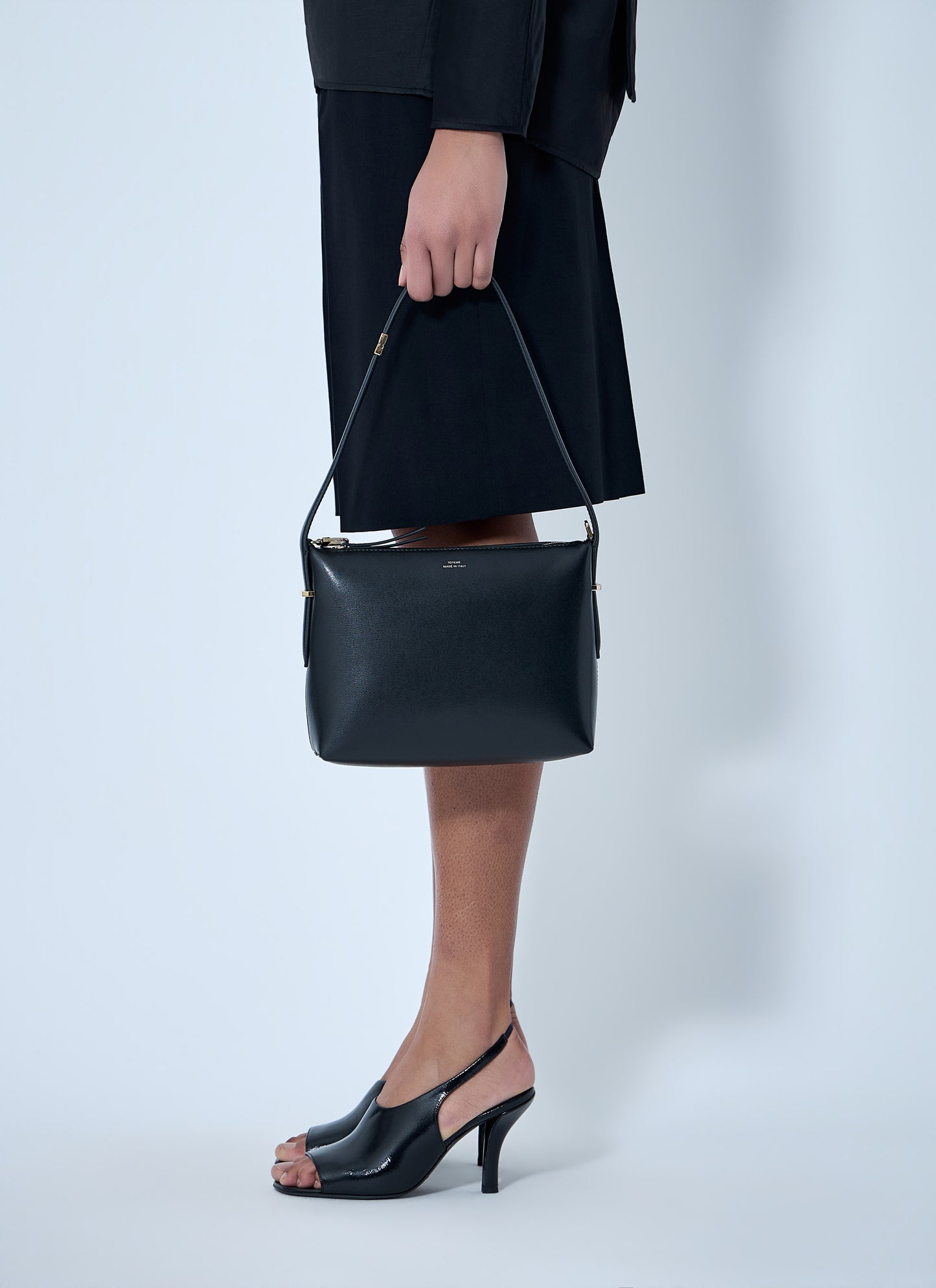 Toteme Women Bevel Leather Wristlet Handbag TOTEME