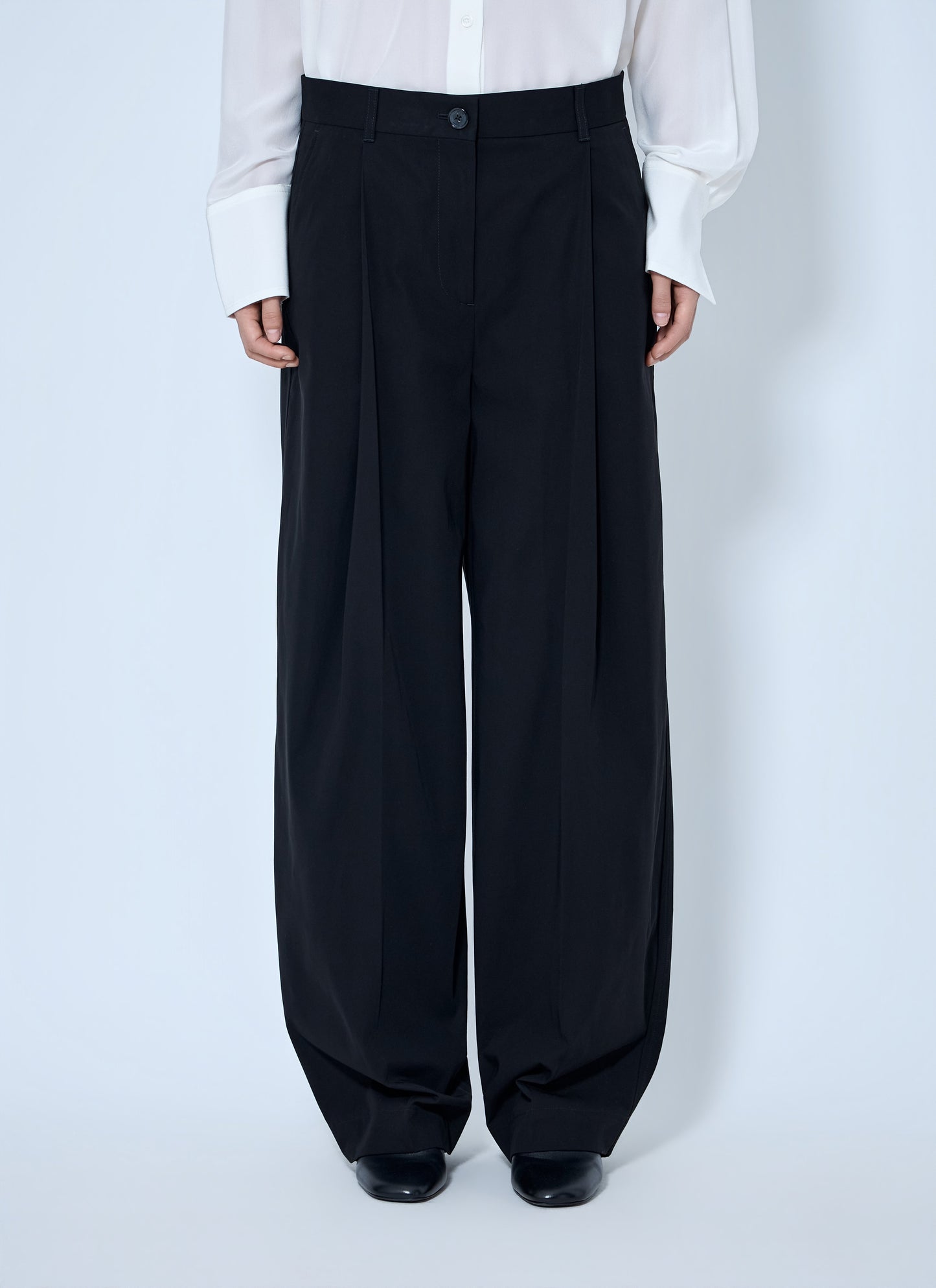 Toteme Women Single Pleat Cotton Trousers TOTEME