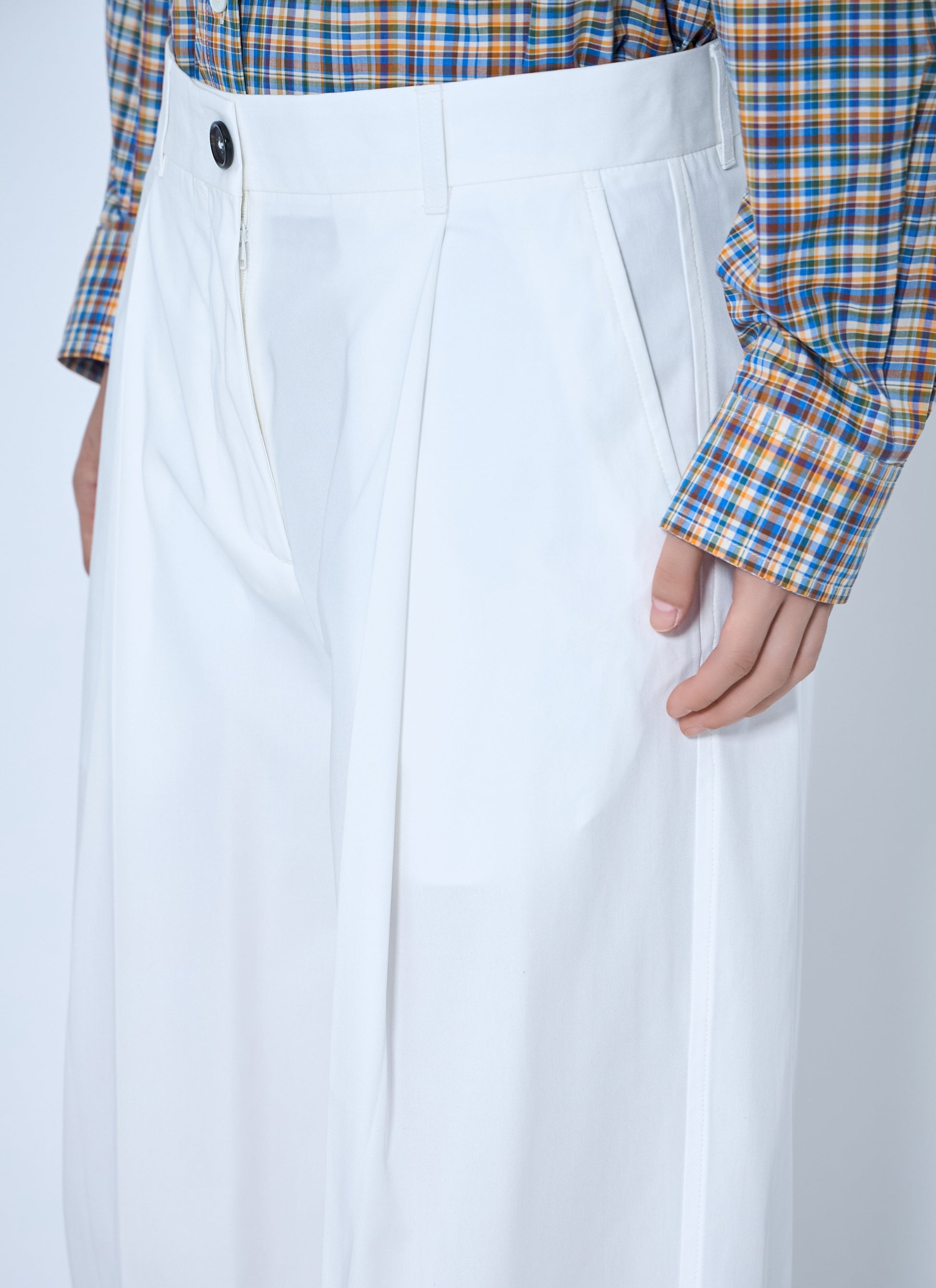 Toteme Women Single Pleat Cotton Trousers TOTEME