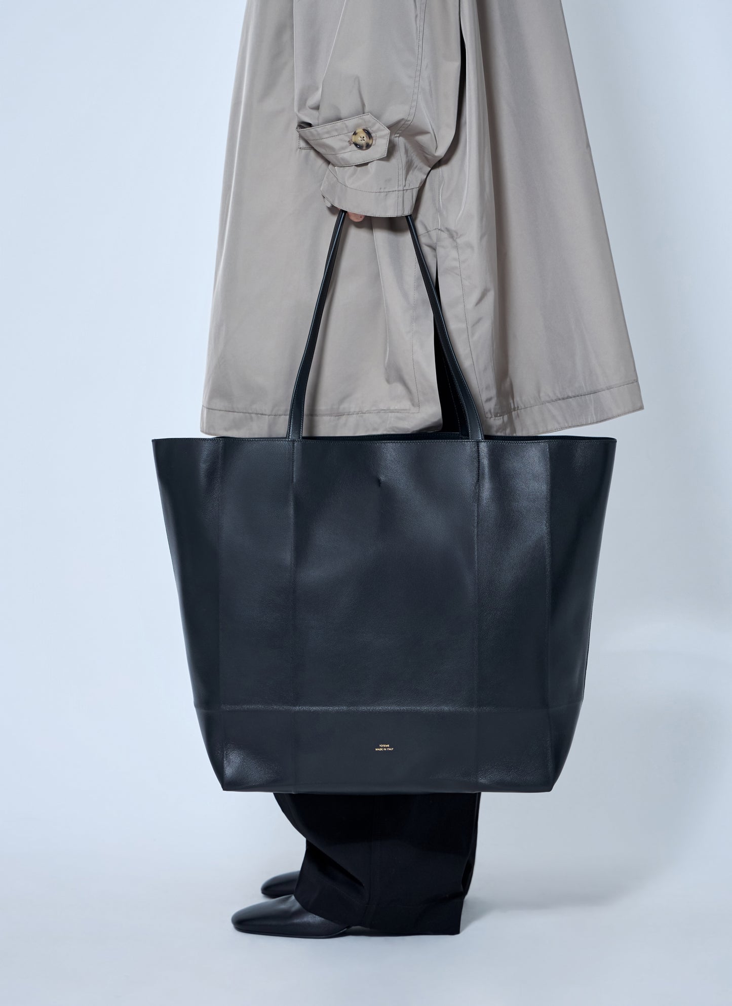 Toteme Women Roam Leather Tote Bag TOTEME