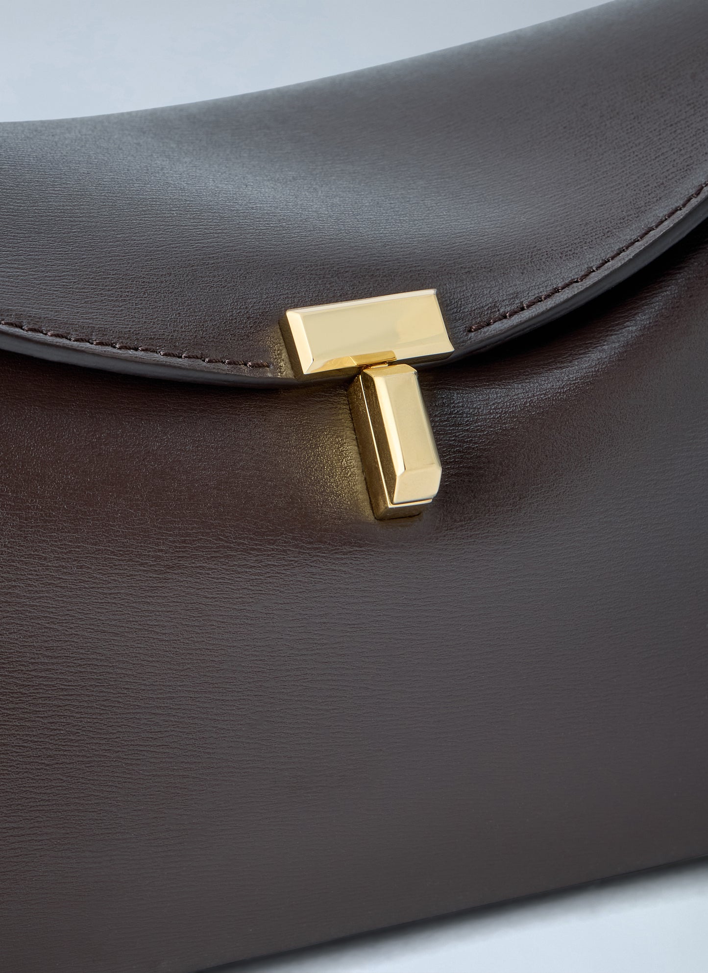 Toteme Women T-Lock Leather Clutch TOTEME