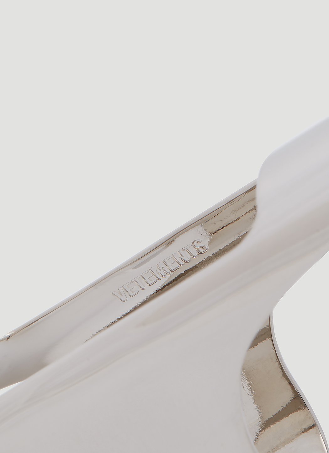 Vetements Men Lighter Holder Ring VETEMENTS