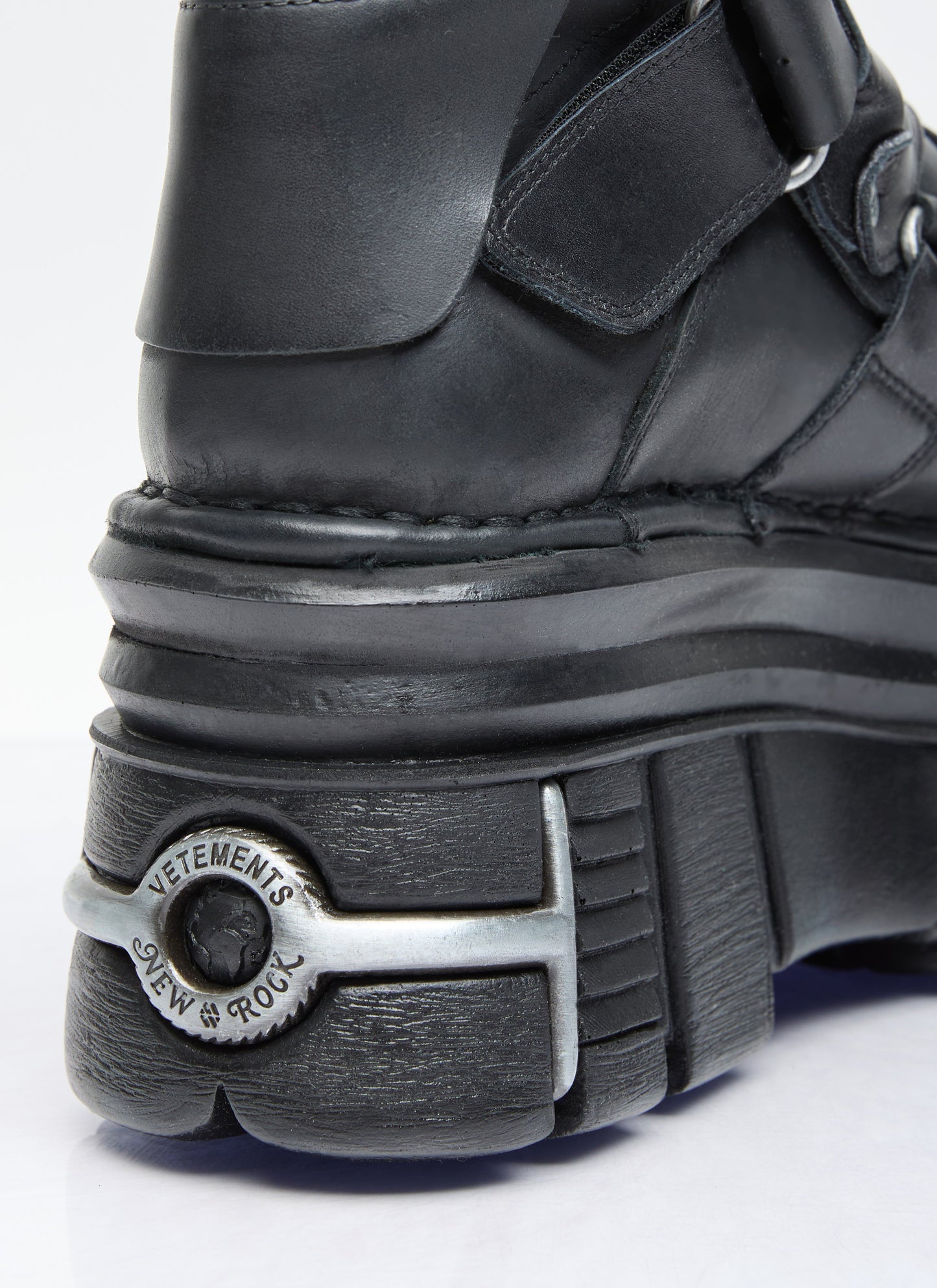 Vetements Men Tower Boots