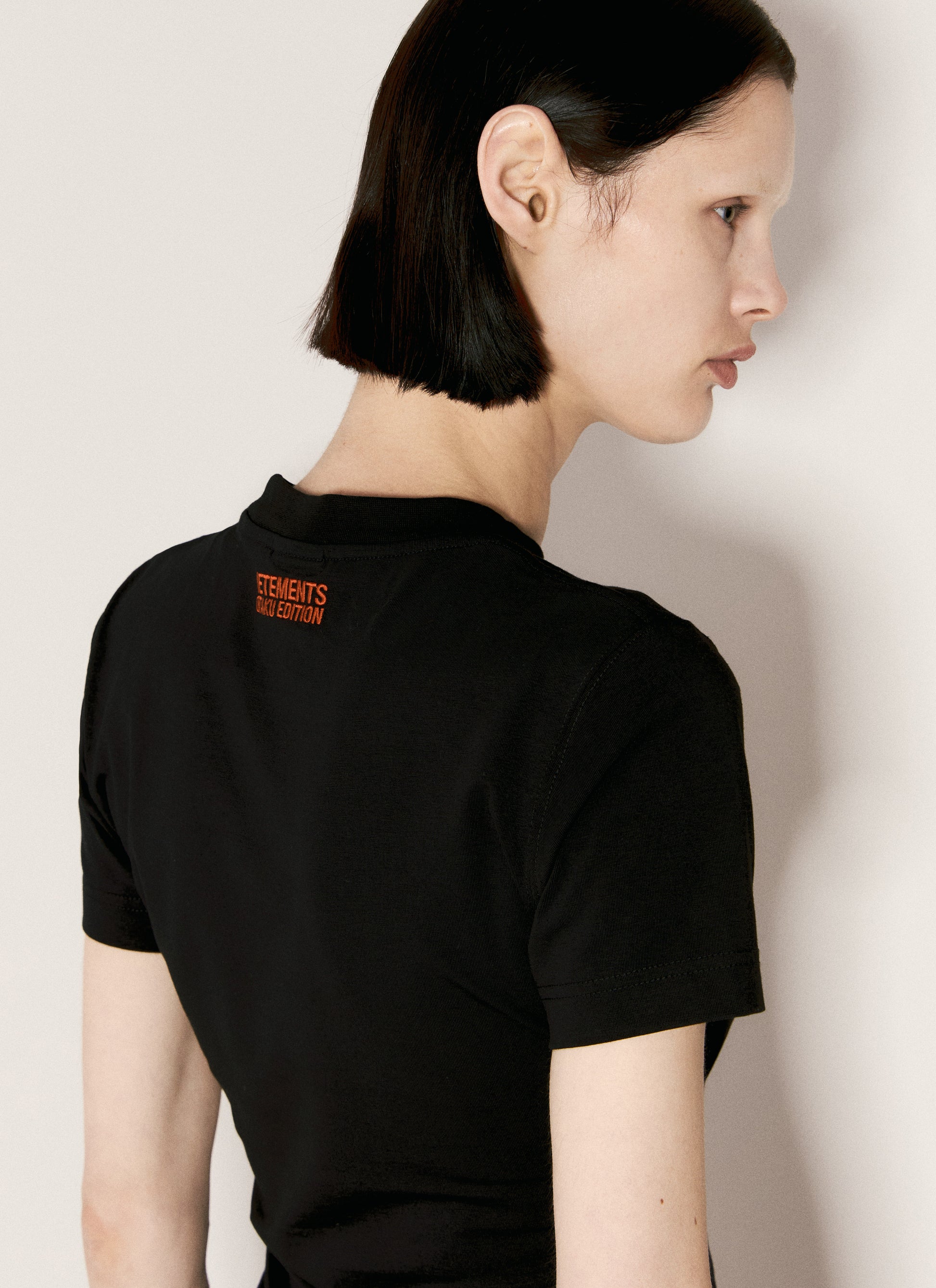 Vetements Women Anime Freak Fitted T-Shirt VETEMENTS