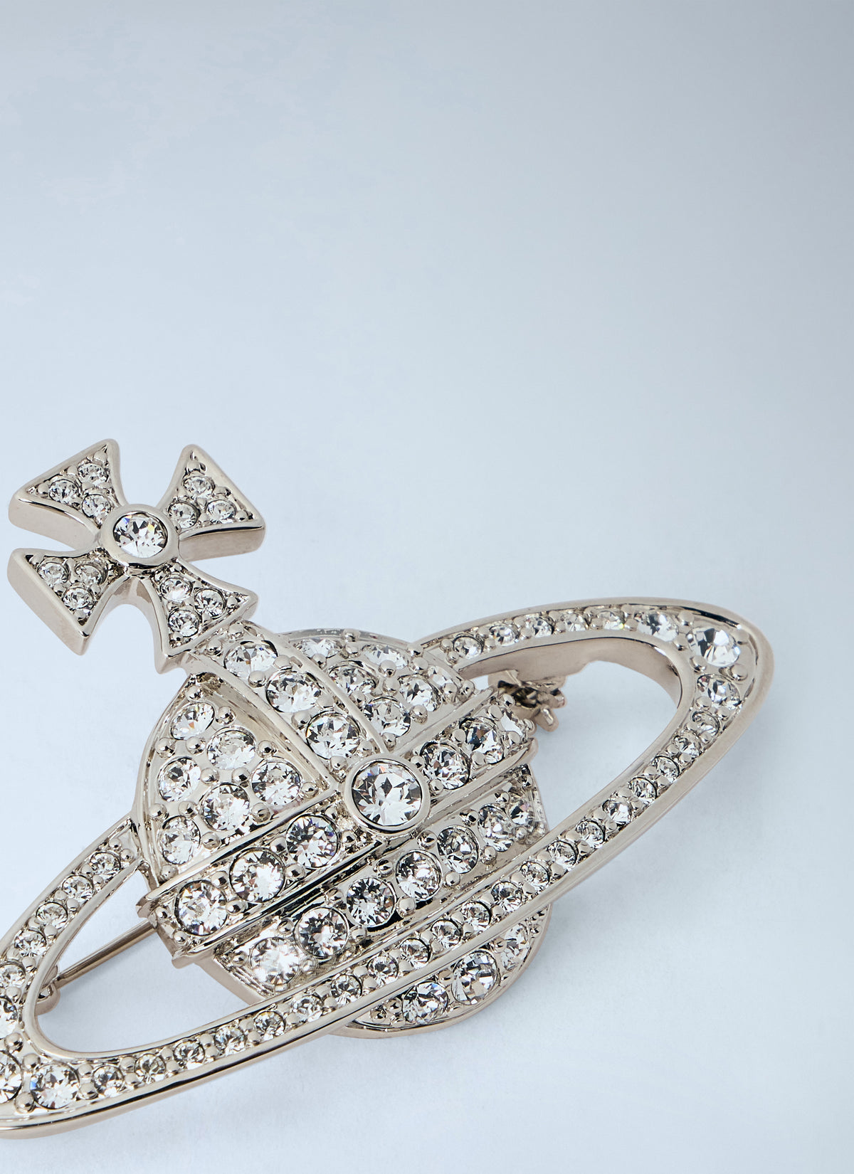 Vivienne Westwood Men Bas Relief Brooch VIVIENNE WESTWOOD