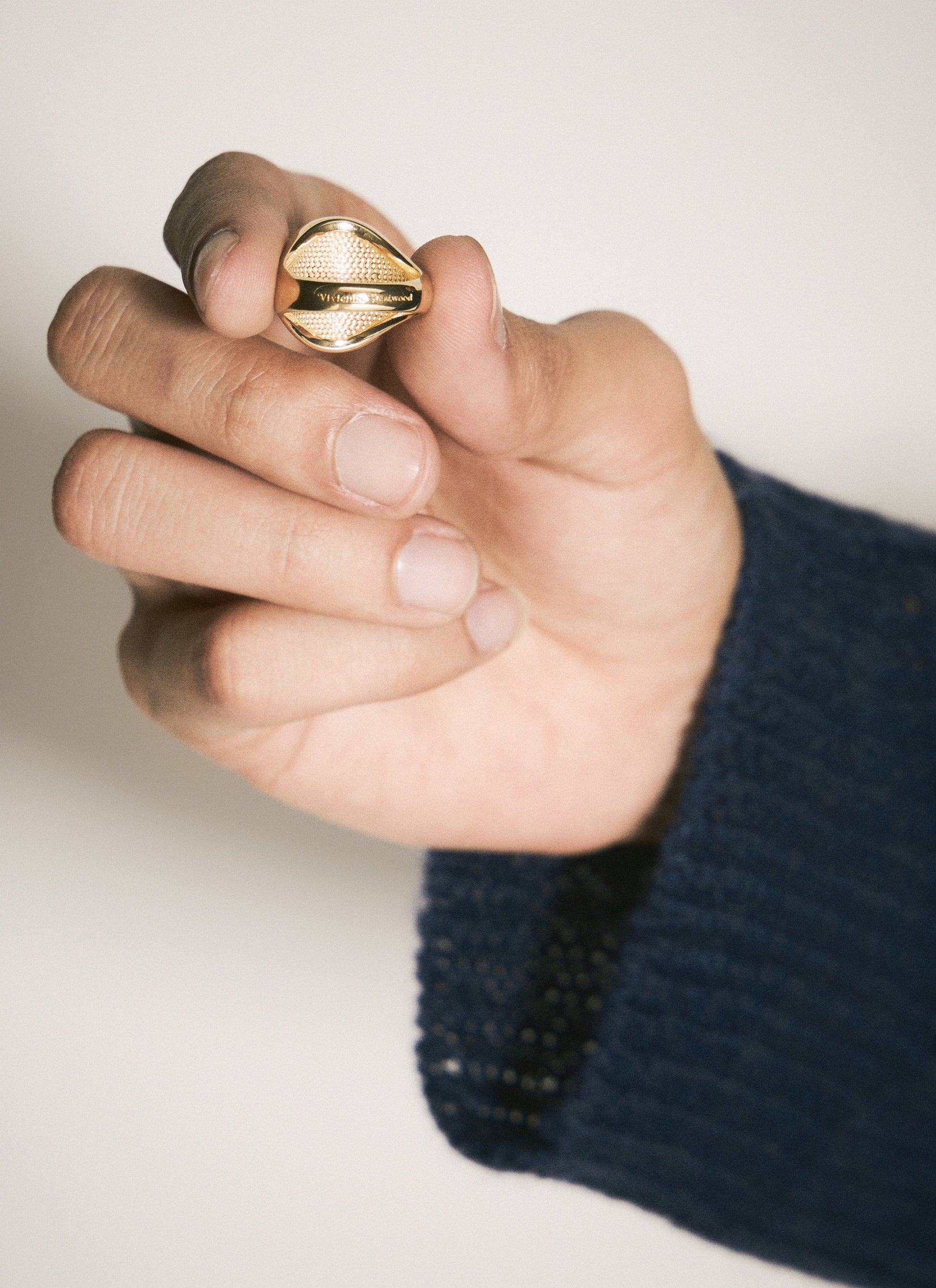 Vivienne Westwood Men Seal Ring VIVIENNE WESTWOOD
