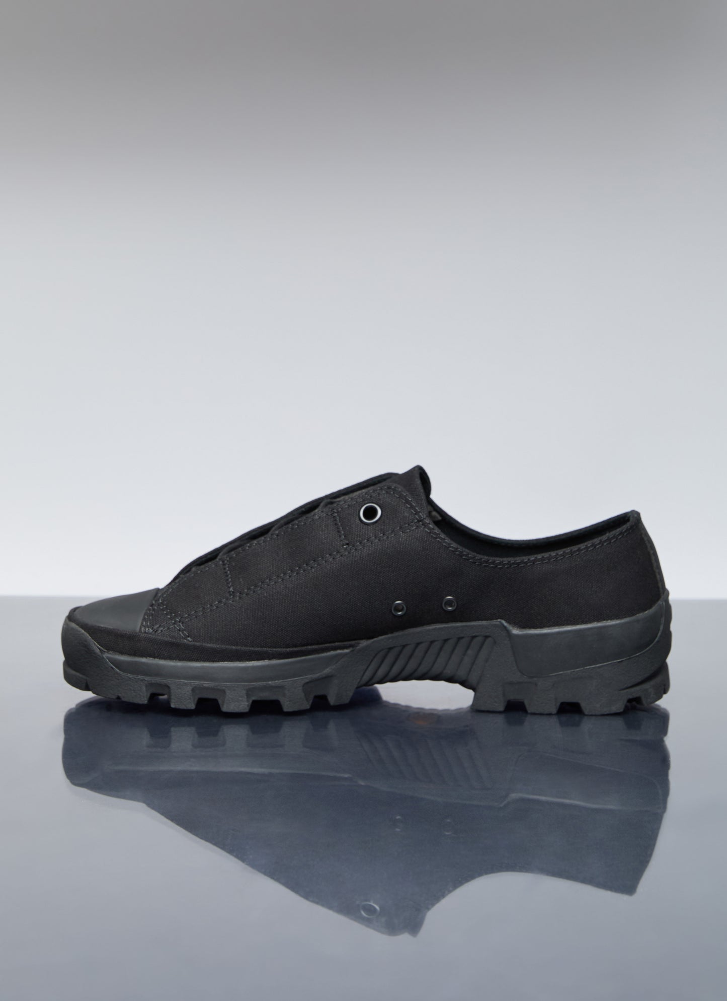 Yohji Yamamoto Men Fly Front Low Top Sneakers YOHJI YAMAMOTO